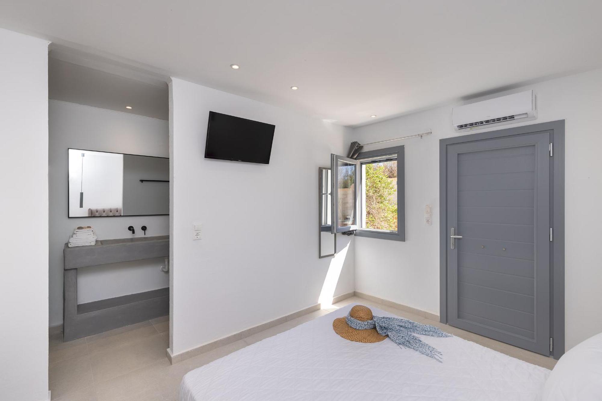 Chrysonisos Suites With Sunset & Seaviews Near Kini Exterior foto